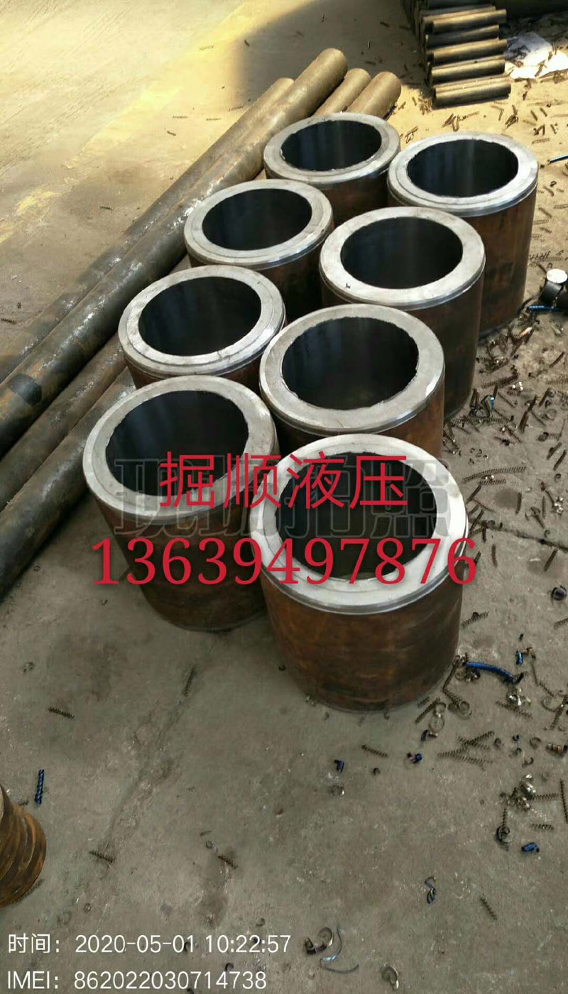 掘順機械公司五一節的禮品是生產橋梁千斤頂和頂管機千斤頂訂單